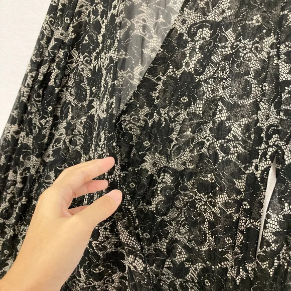 INC International Concepts Black Cream Floral Wrap Surplice Sheer Blouse XL - Picture 3 of 9